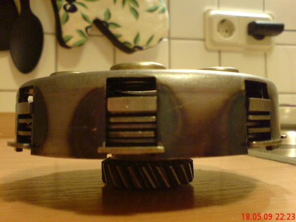post-21691-1242679801_thumb.jpg