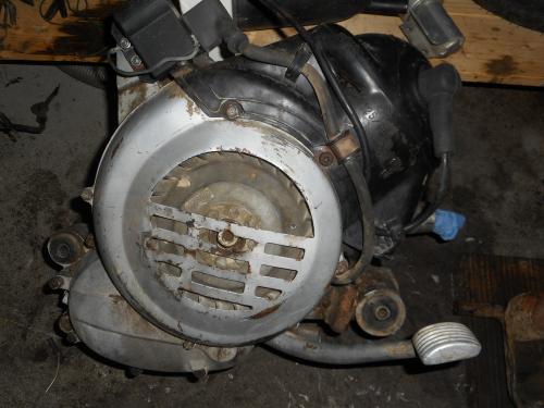 PK125Motor+alle_001.JPG