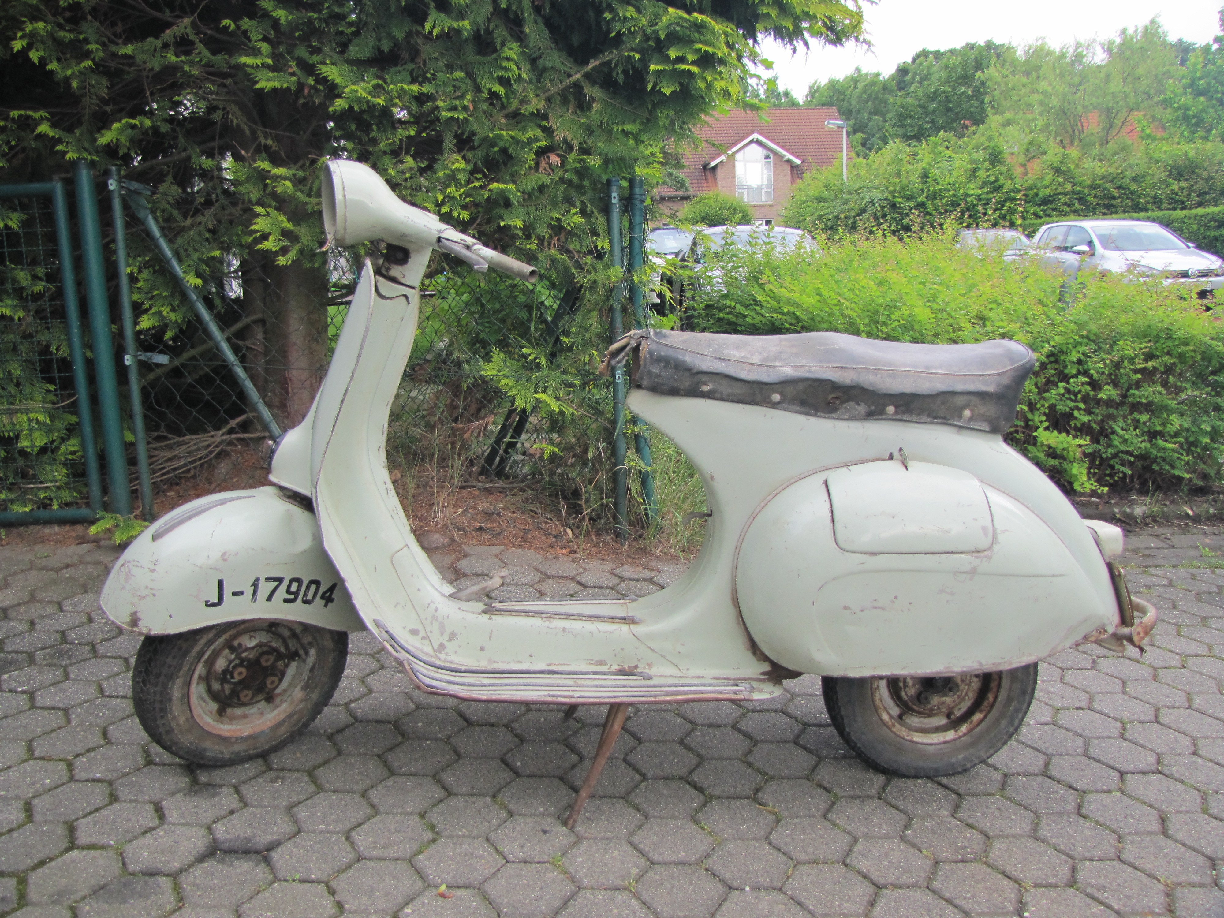 Seitenhauben Motovespa 125N  Suche Vespa Teile  GSF  Das Vespa Lambretta Forum