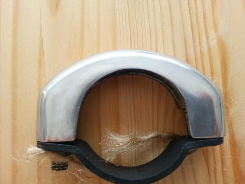 Lambretta_Series_I_mirror_and_flyscreen_clamp_Destro_rear_side_view.jpg