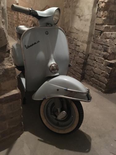 Vespa_2.JPG