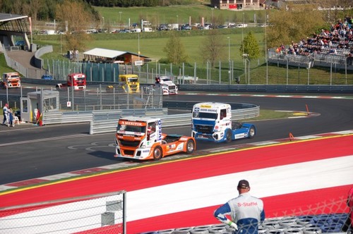 truckrace2016.thumb.jpg.134c7f659c64e72cbfc89d4adf2d9ad8.jpg