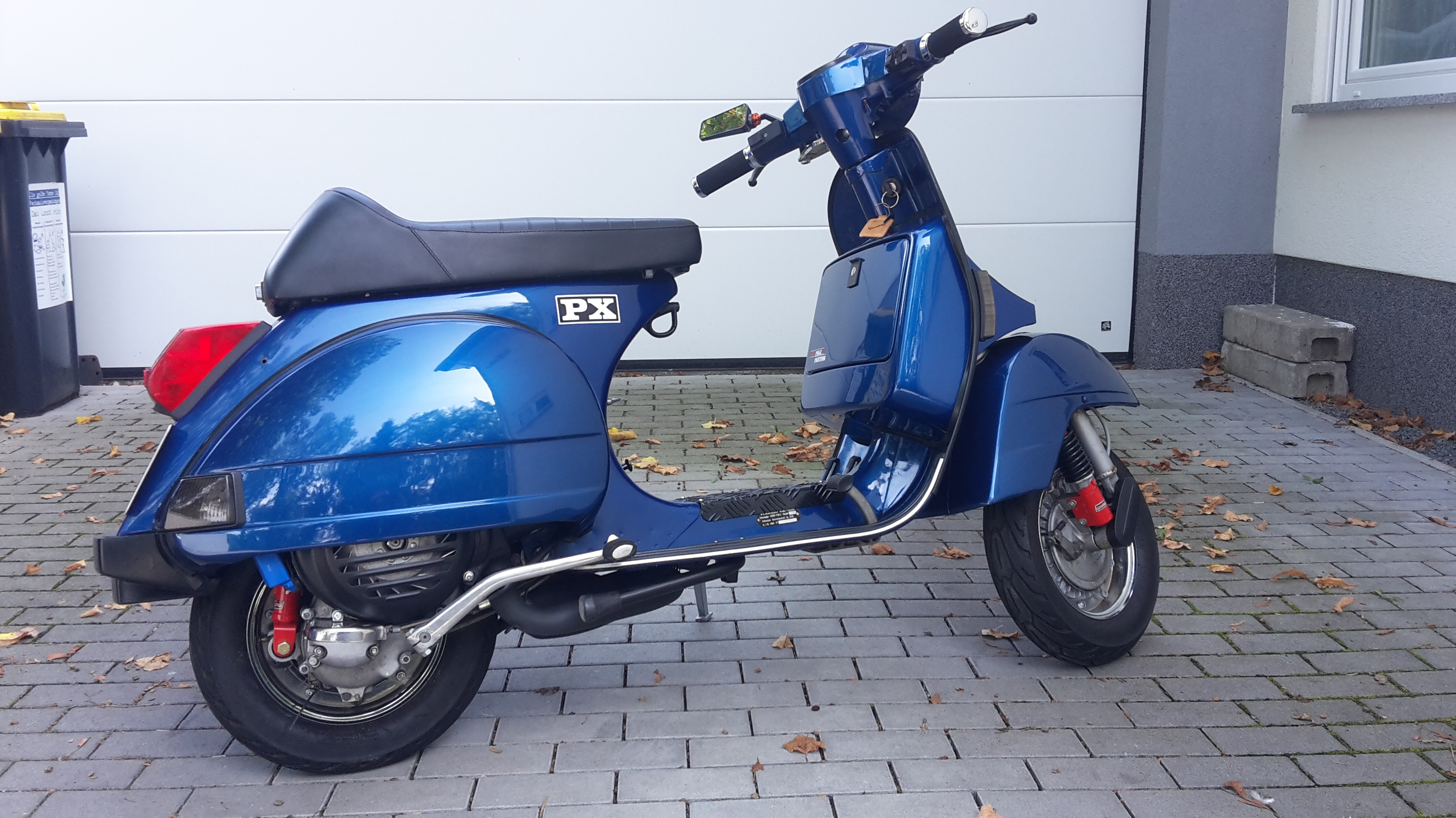  PX  139 Blau Galerie Vespa  PX  Cosa Rally Sprint 