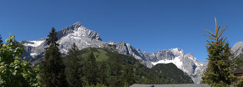 Blick_auf_Alpspitze.thumb.jpg.4fa0b7d652b4698c91f71fe903fcbc7d.jpg