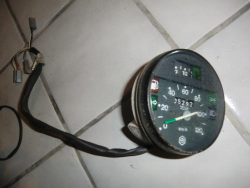 Tacho PX schwarz 001.JPG
