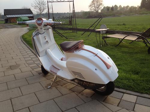 Vespa_Race_066.thumb.jpg.1655ef436fc593b324687bba757c0dd1.jpg