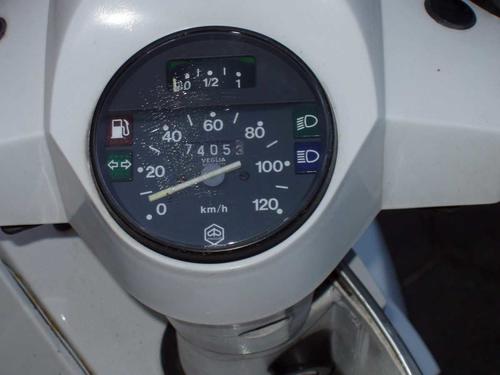 Tachometer1.jpg