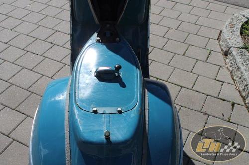 motovespa-160-mit-elektronischer-zuendung-originallack-1972~13.jpg