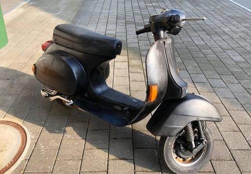 vespa-px80-mit-200ccm-lusso-motor-5496219640 (1).jpg