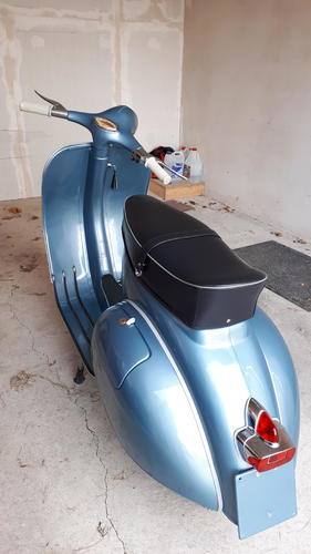 Vespa_Garage_1.thumb.jpg.7400be4dbf2f3943340e39f597bea220.jpg