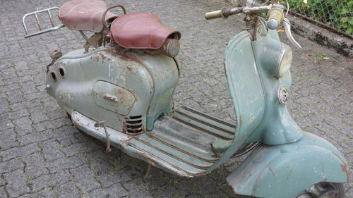 lambretta.JPG