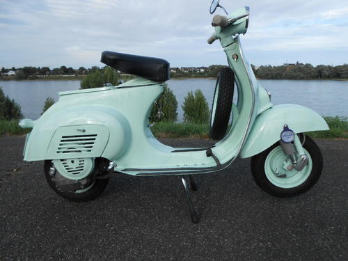 Meine Neue Vespa 5.JPG