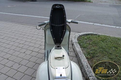 motovespa-150s-2-serie-1964~9.jpg