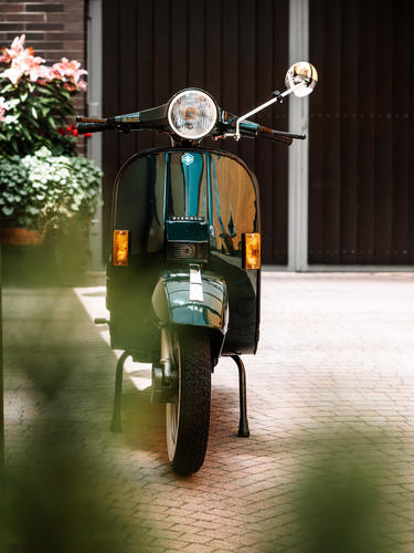 Vespa_PX125E-2.jpg