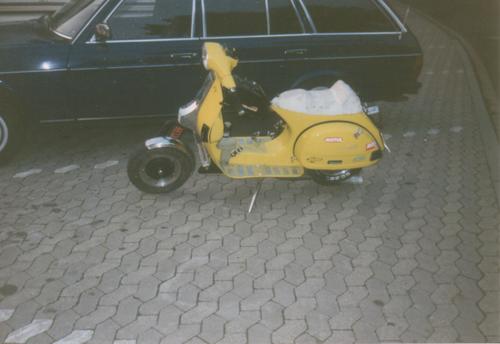 Scooterrun_Aachen_1995_009.thumb.jpg.63c469e809064c0c6b1d690c9fd2c568.jpg