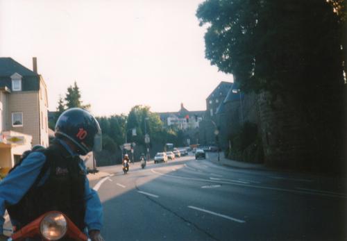 Scooterrun_Aachen_1996_007.thumb.jpg.3d35397d823935fd44dfa52b7405d4ef.jpg