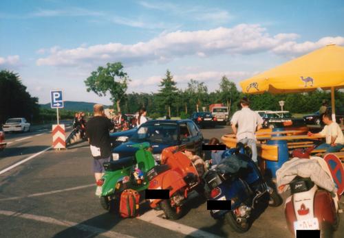 Scooterrun_Aachen_1996_015.thumb.jpg.4ce56d904570fb2e35b4c617503844c0.jpg