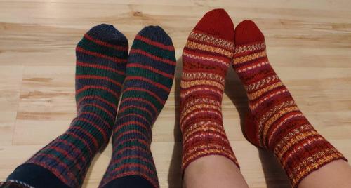 Socken.thumb.jpg.d83d677acd22494a08bbf116c0f896bb.jpg