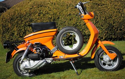 LambrettaLuna4.JPG