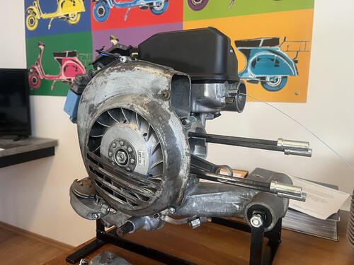 Vespa VNA125545.jpeg