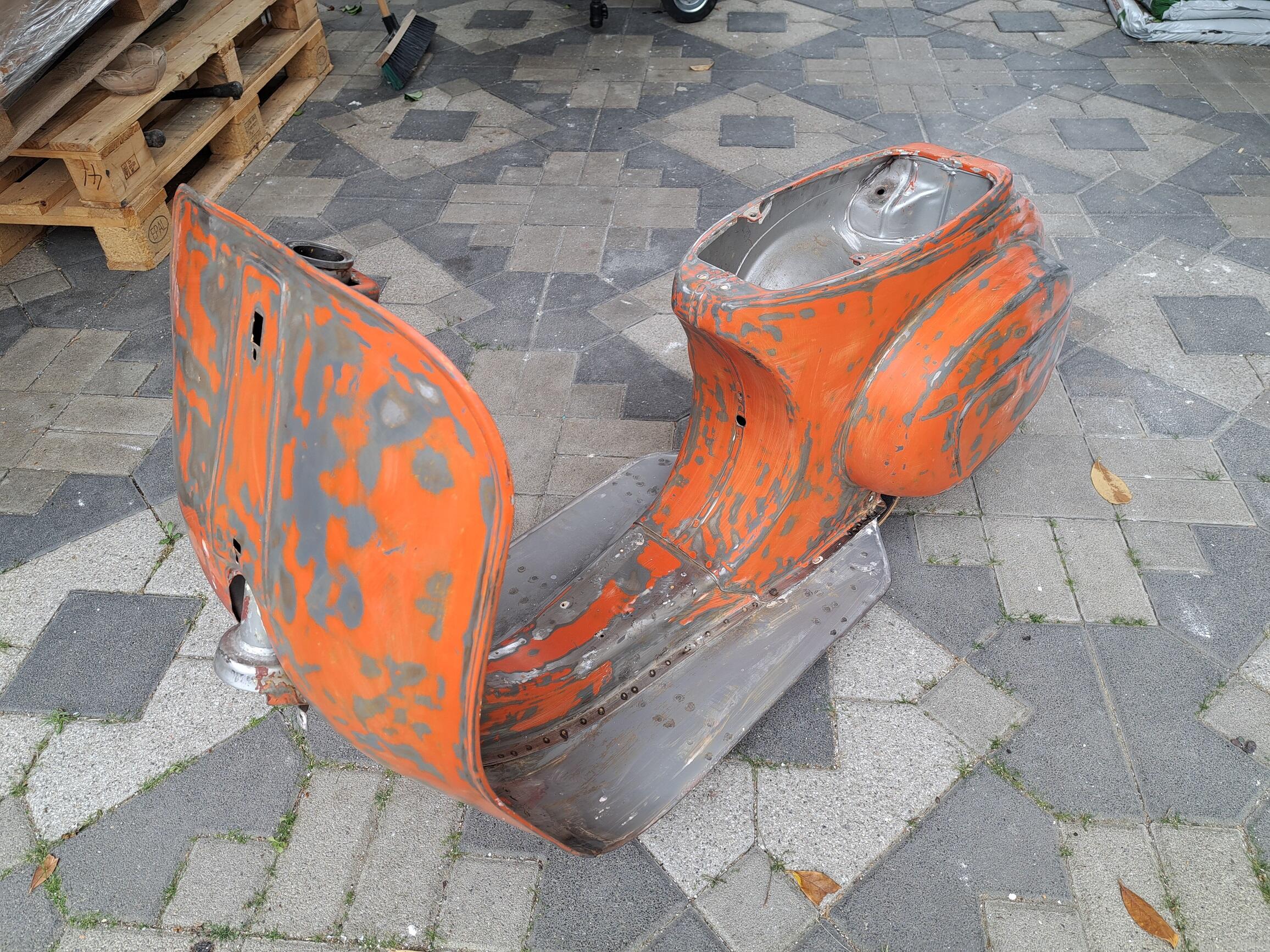 Smallframe Kotflügel und Kennzeichenhalter 919 arancio