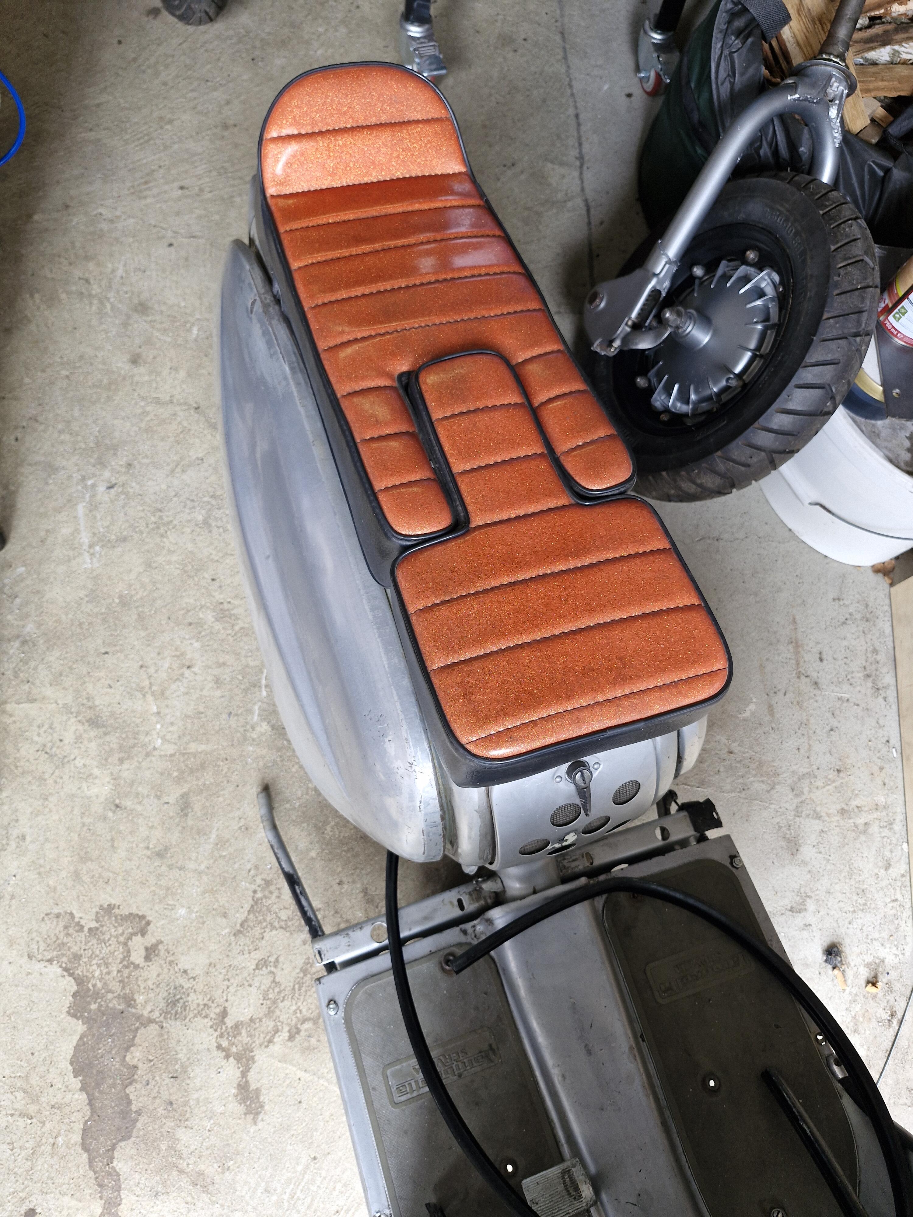 Snetterlotti sitzbank,  metalflake
