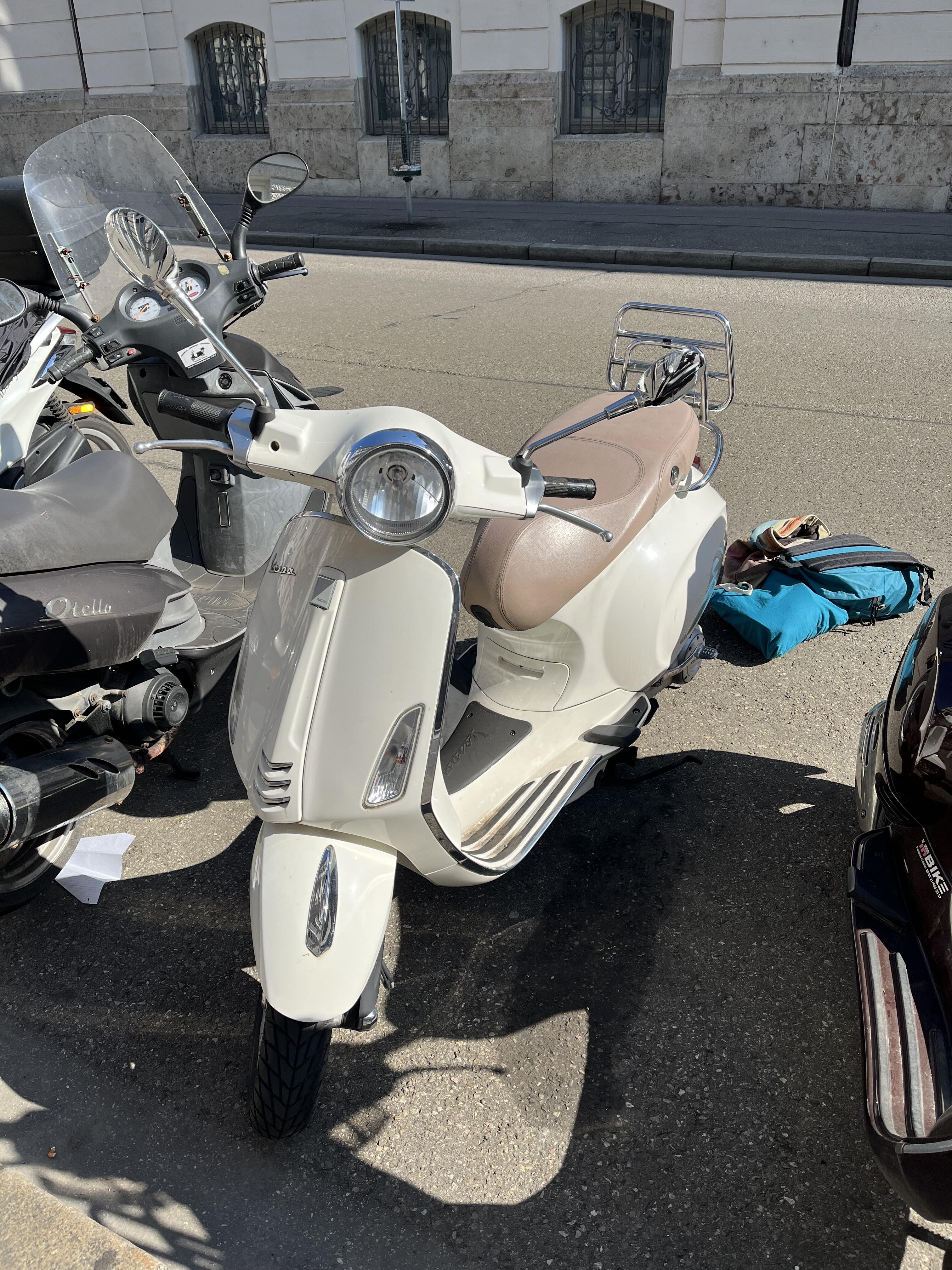 Vespa Primavera in Augsburg gestohlen