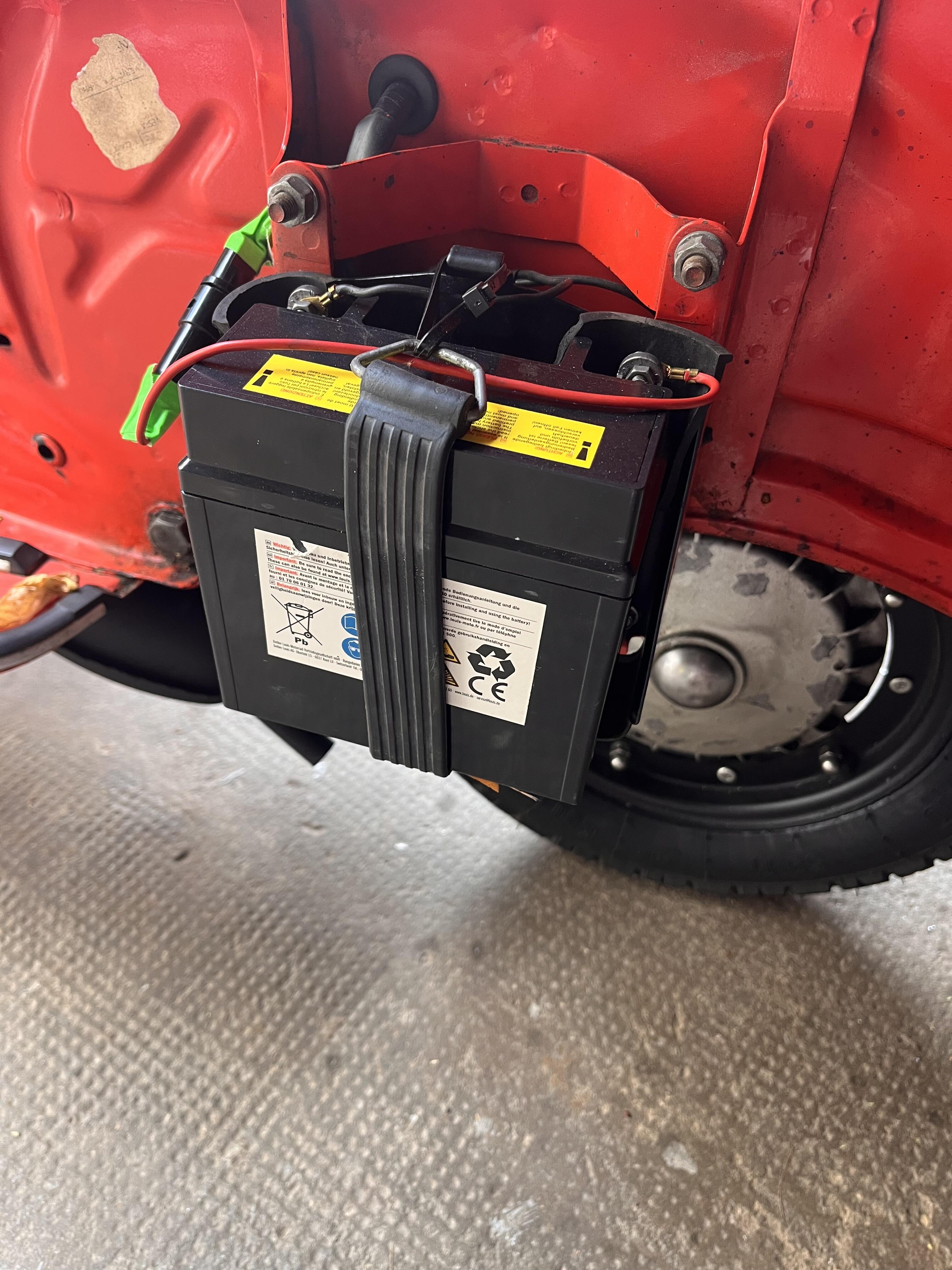 Batterie 12V 9Ah - gegen Spende