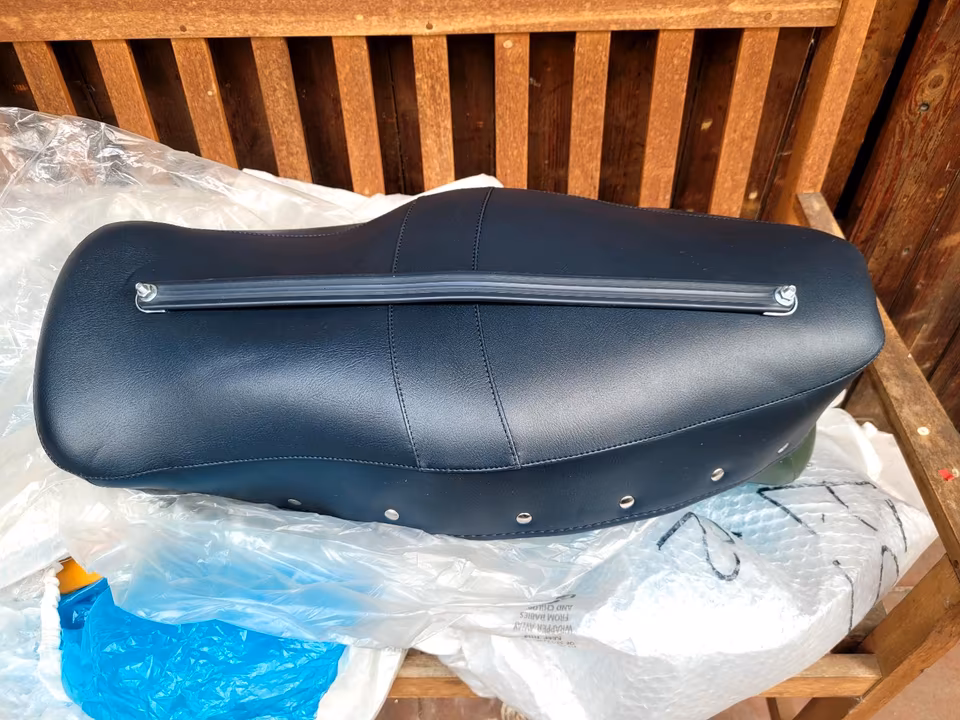 Lambretta LIS Sitzbankbezug blau mit Riemen neu...
